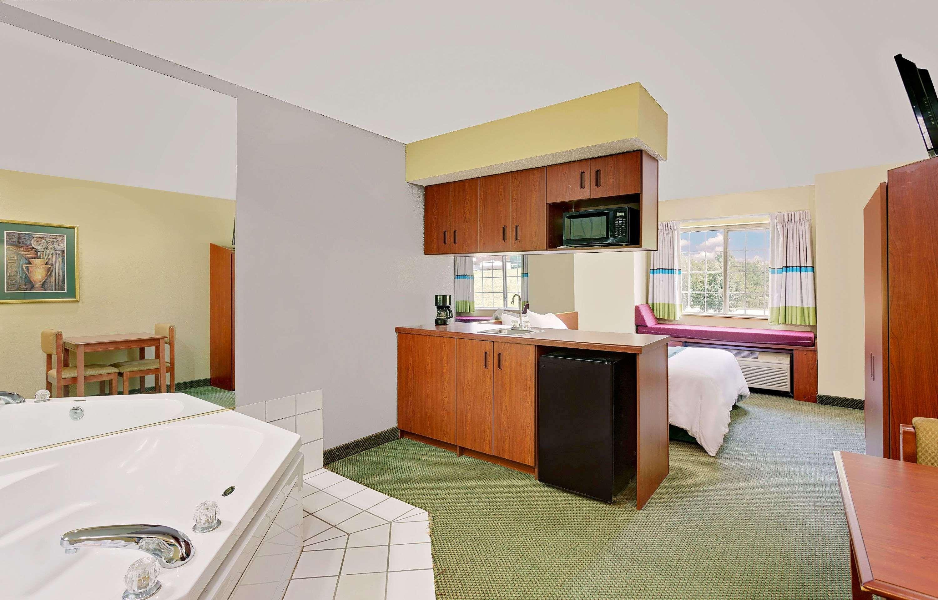 Microtel Inn & Suites By Wyndham Thomasville Eksteriør billede